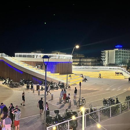 Hotel Columbia Frontemare Ρίμινι Εξωτερικό φωτογραφία