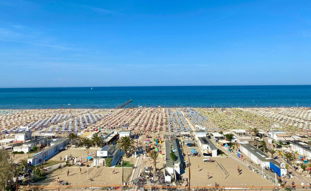 Hotel Columbia Frontemare Ρίμινι Εξωτερικό φωτογραφία