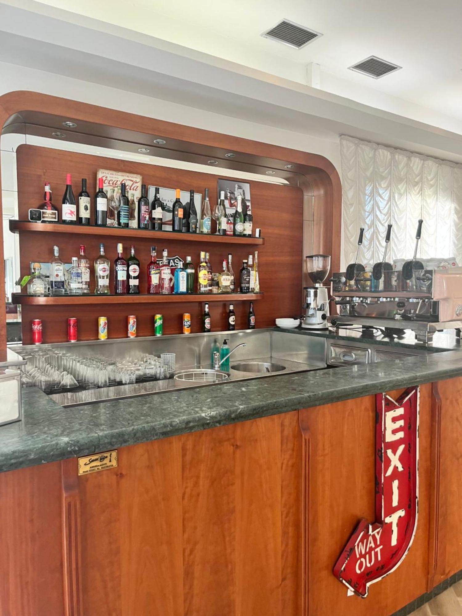 Hotel Columbia Frontemare Ρίμινι Εξωτερικό φωτογραφία